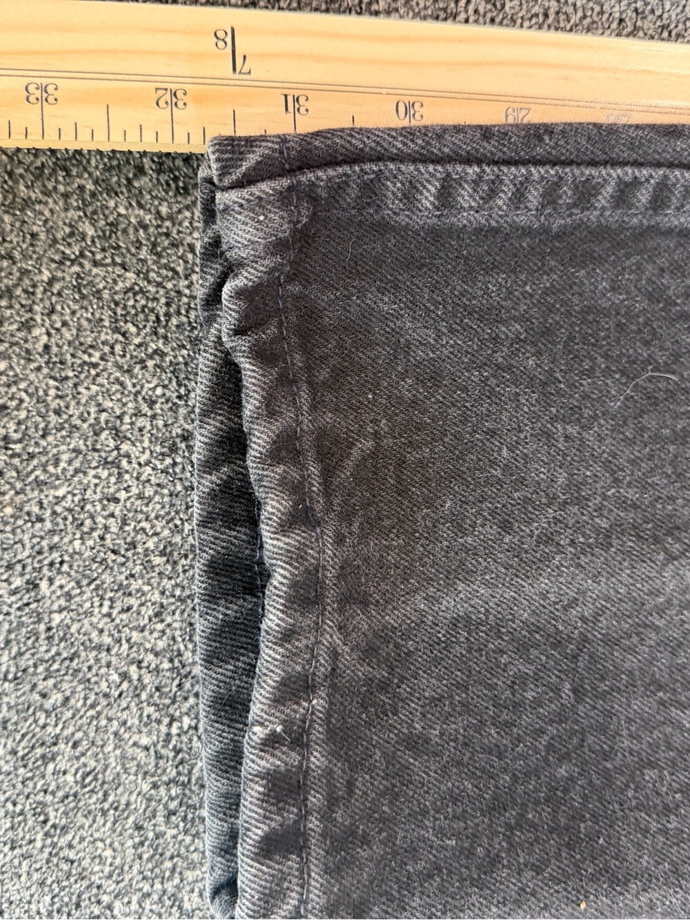 Levi's 550 Charcoal Black Back-Pocket Jeans with Red Tab - Picture 6 of 10